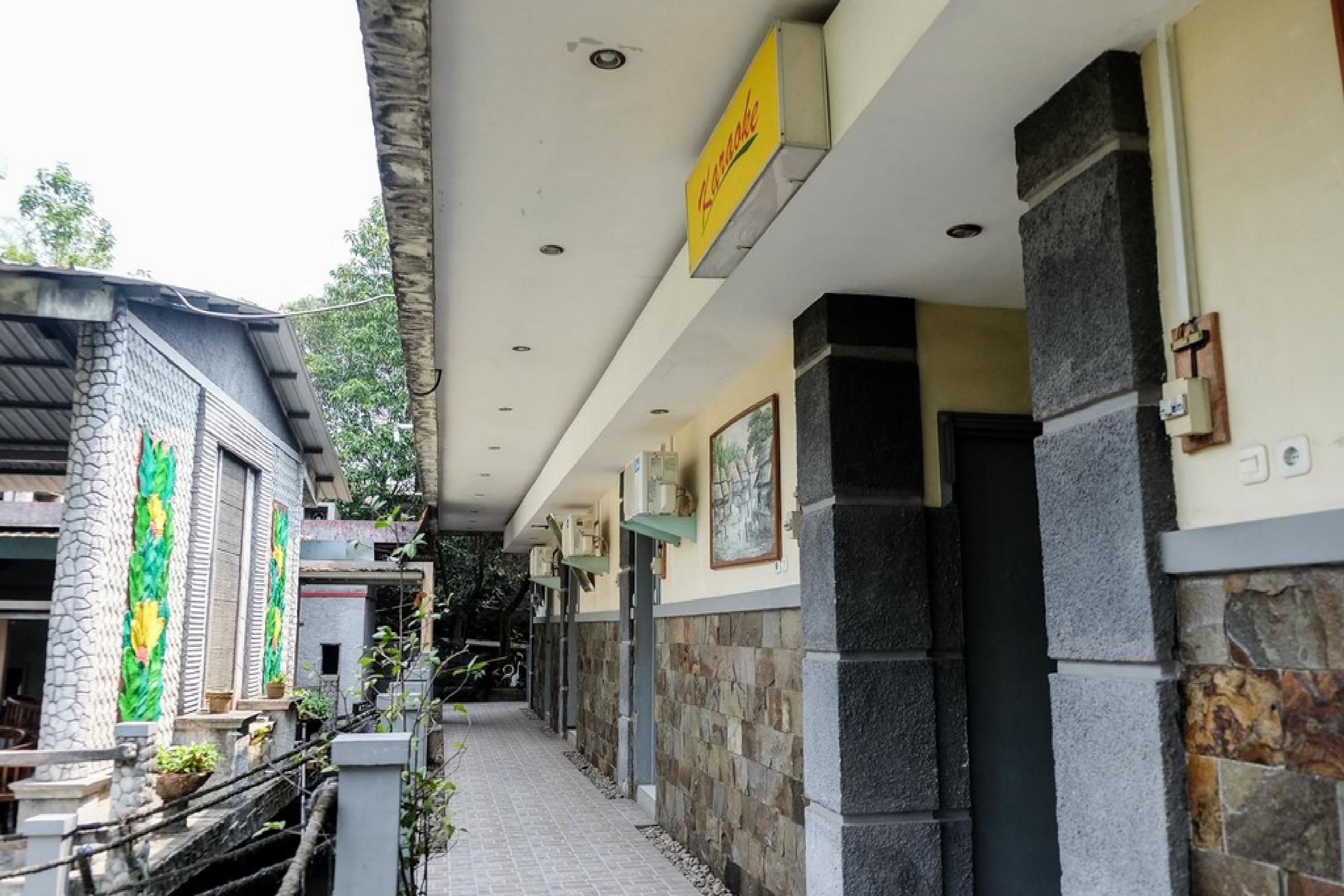 Reddoorz Plus Near Jalan Baru Bogor Hotel Exterior photo