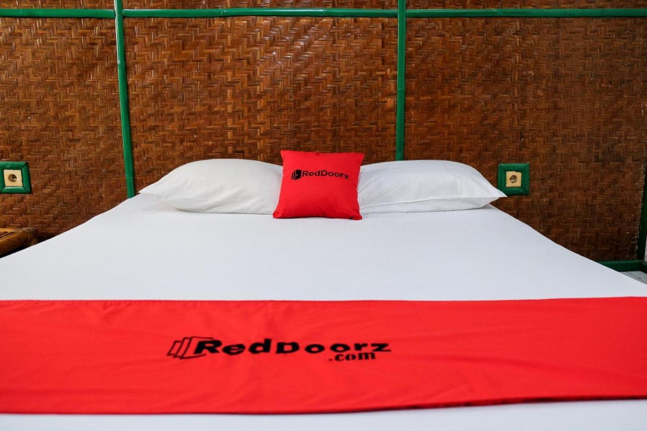 Reddoorz Plus Near Jalan Baru Bogor Hotel Exterior photo